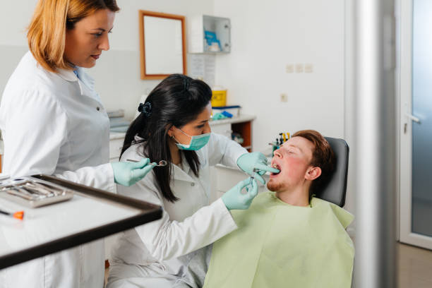 Best Emergency Tooth Extraction in Fruit Hill, OH
